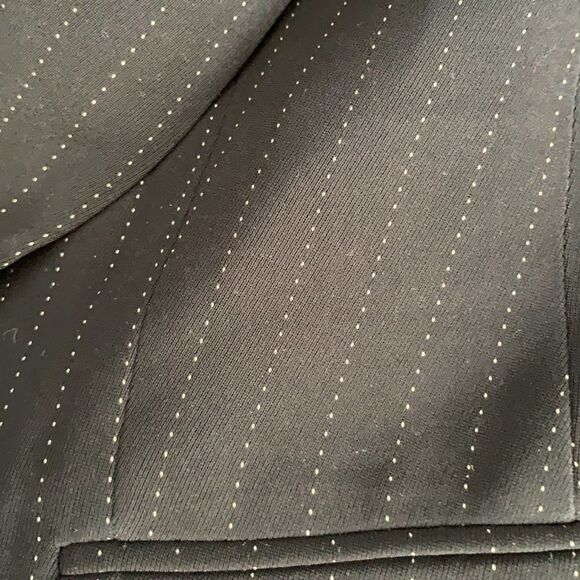 Kasper 3 piece black pinstripe pant suit- size 6P - Picture 8 of 10